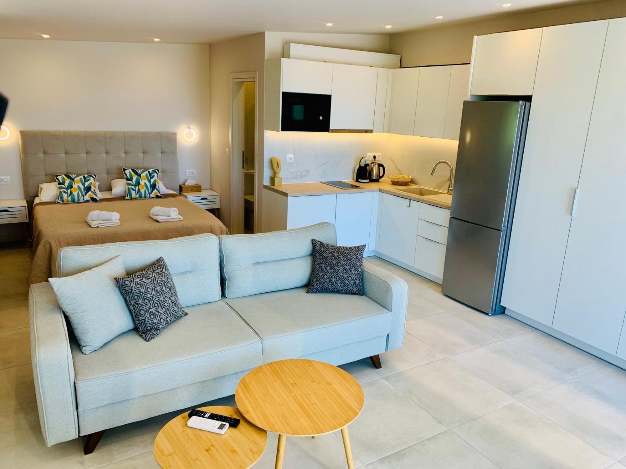 Thelfi Luxury Studio In Attica - Close To Varkiza Beach - Sea View Vari  Luaran gambar