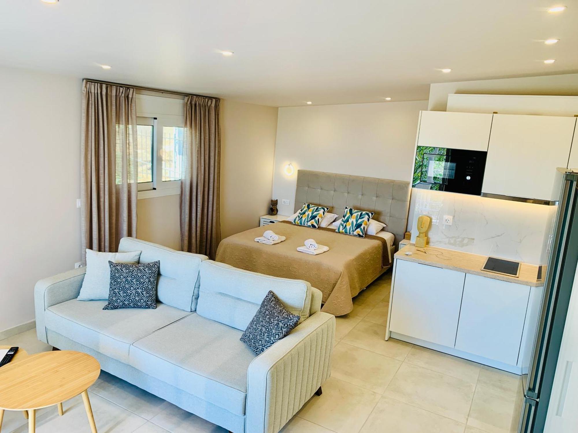 Thelfi Luxury Studio In Attica - Close To Varkiza Beach - Sea View Vari  Luaran gambar
