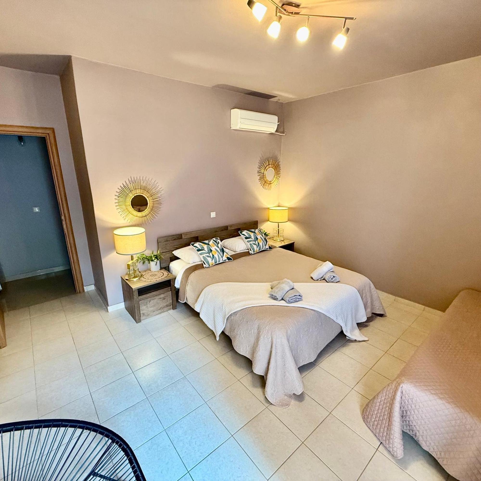 Thelfi Luxury Studio In Attica - Close To Varkiza Beach - Sea View Vari  Luaran gambar